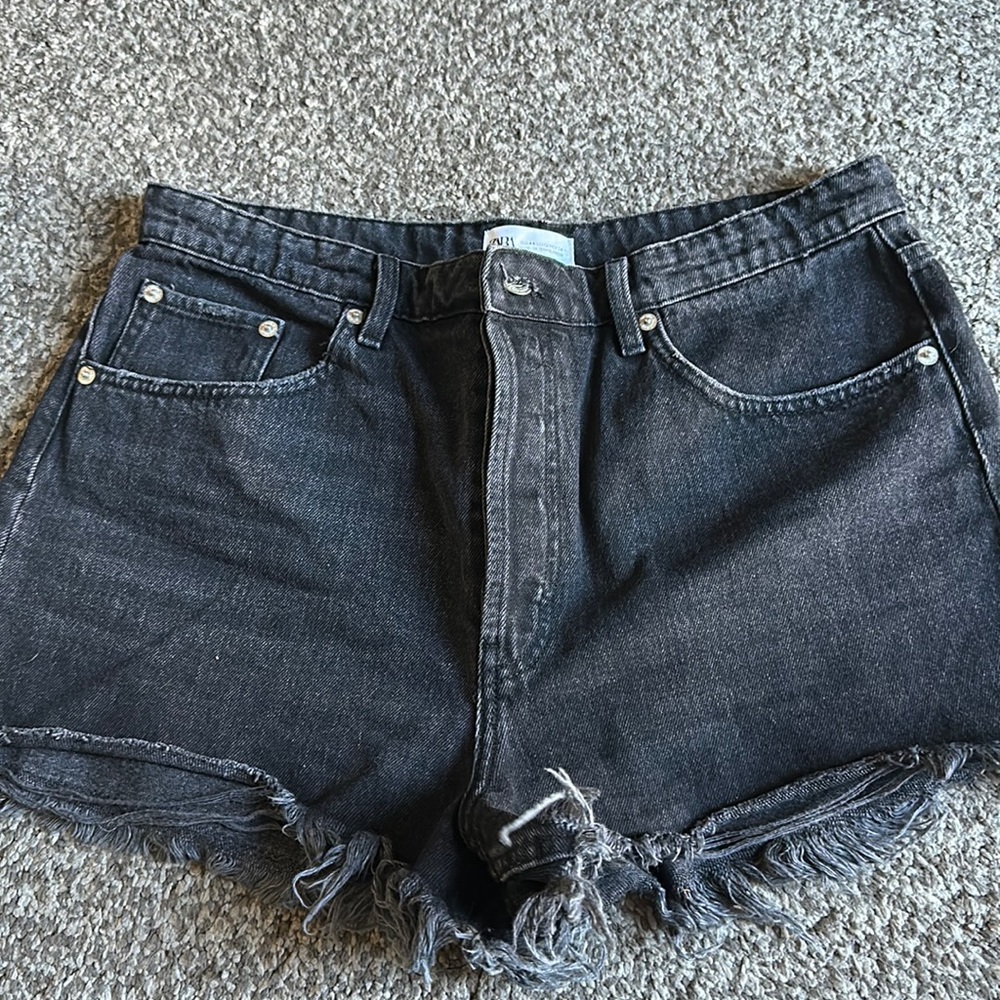 Zara women’s shorts